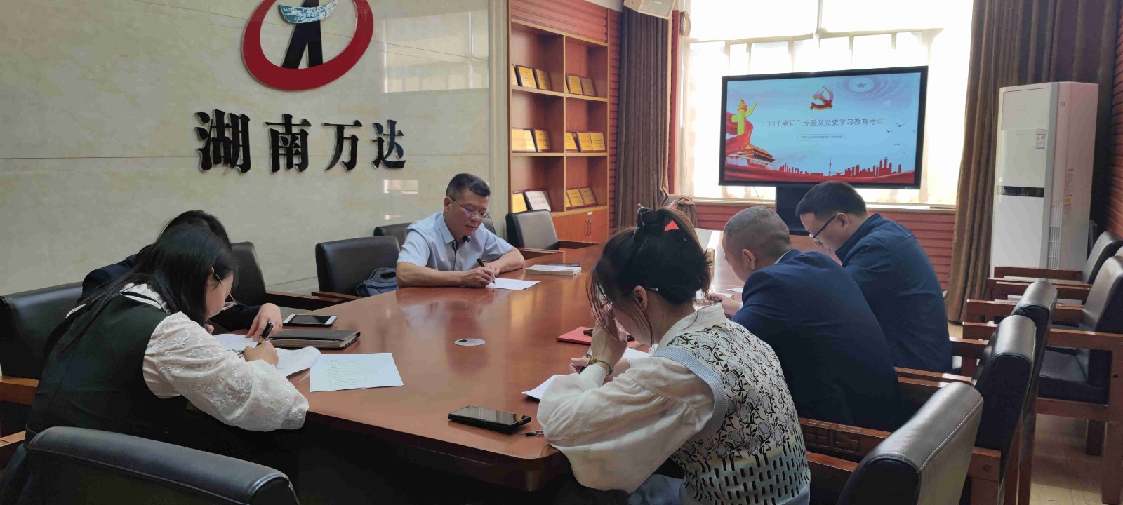 考試1_副本.jpg 考試1_副本.jpg